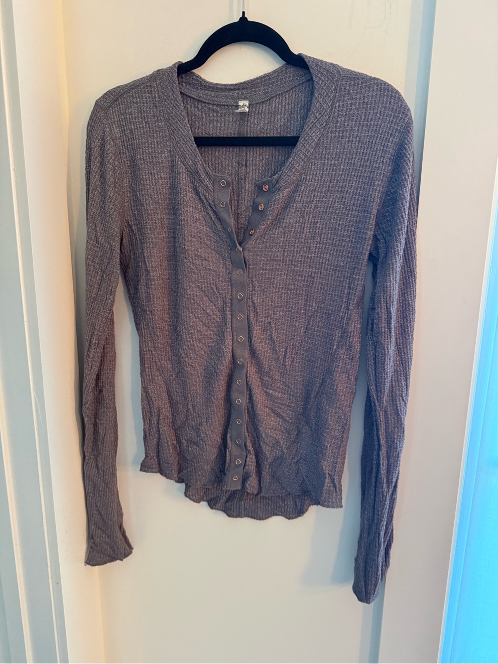 Free People Heather Gray Waffle Knit Snap-Front Long Sleeve Top